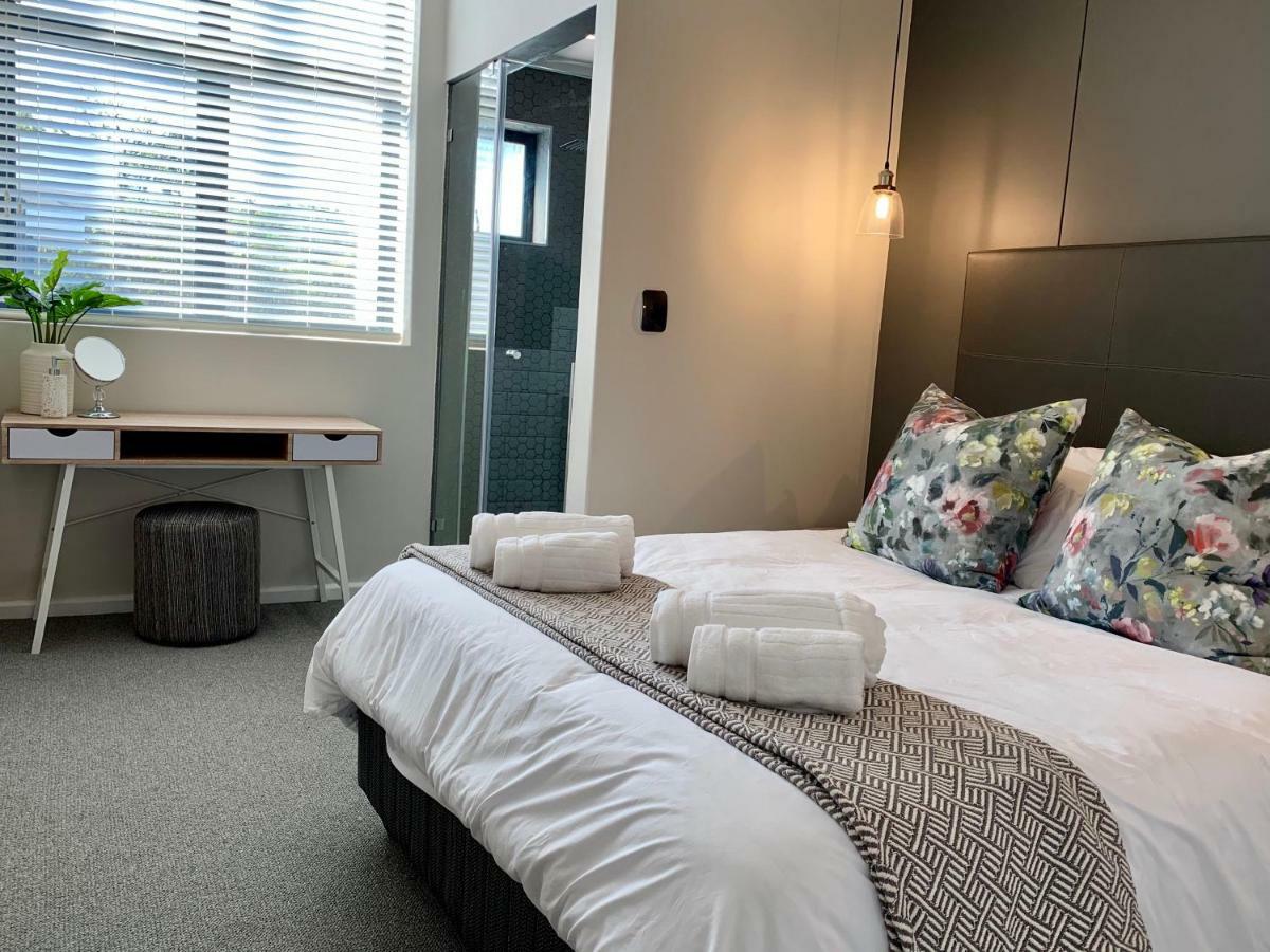 Oyster Lagoon Villa - Luxurious 2 Bed Apartment In Knysna Exterior photo