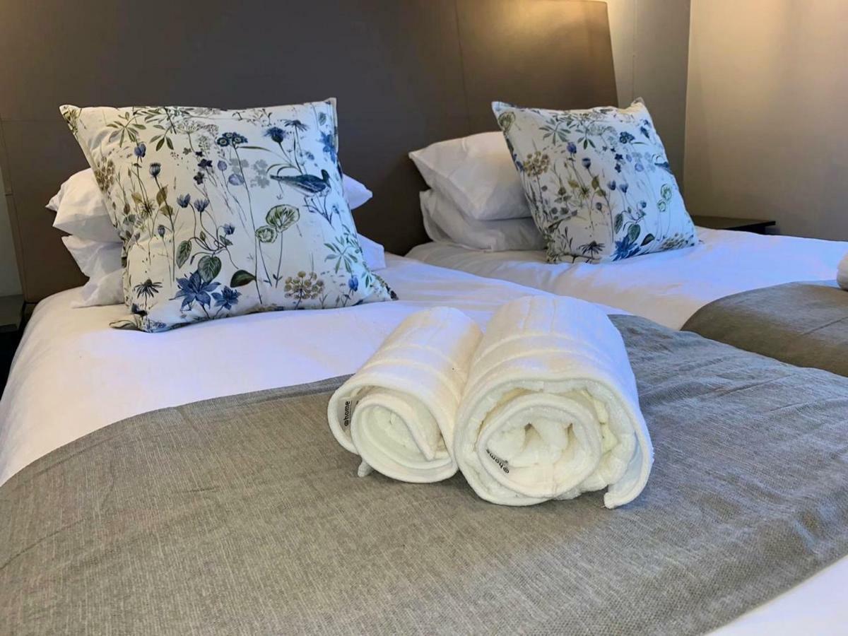Oyster Lagoon Villa - Luxurious 2 Bed Apartment In Knysna Exterior photo